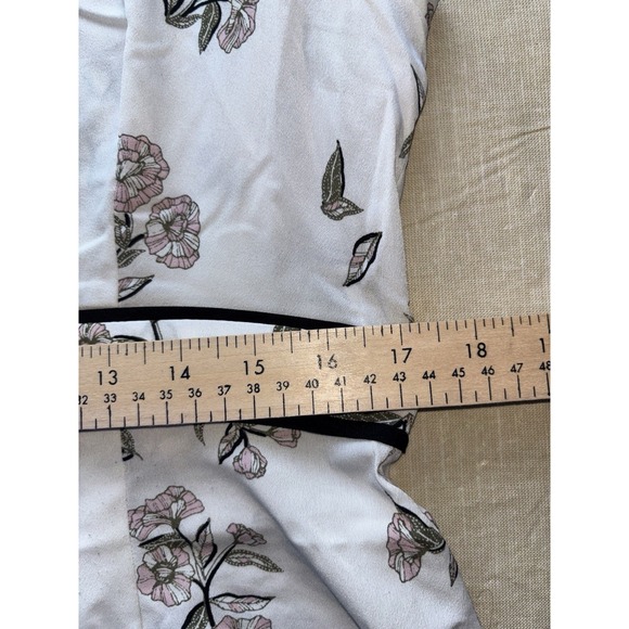 Motherhood Maternity floral Medium Shirt - Picture 5 of 10